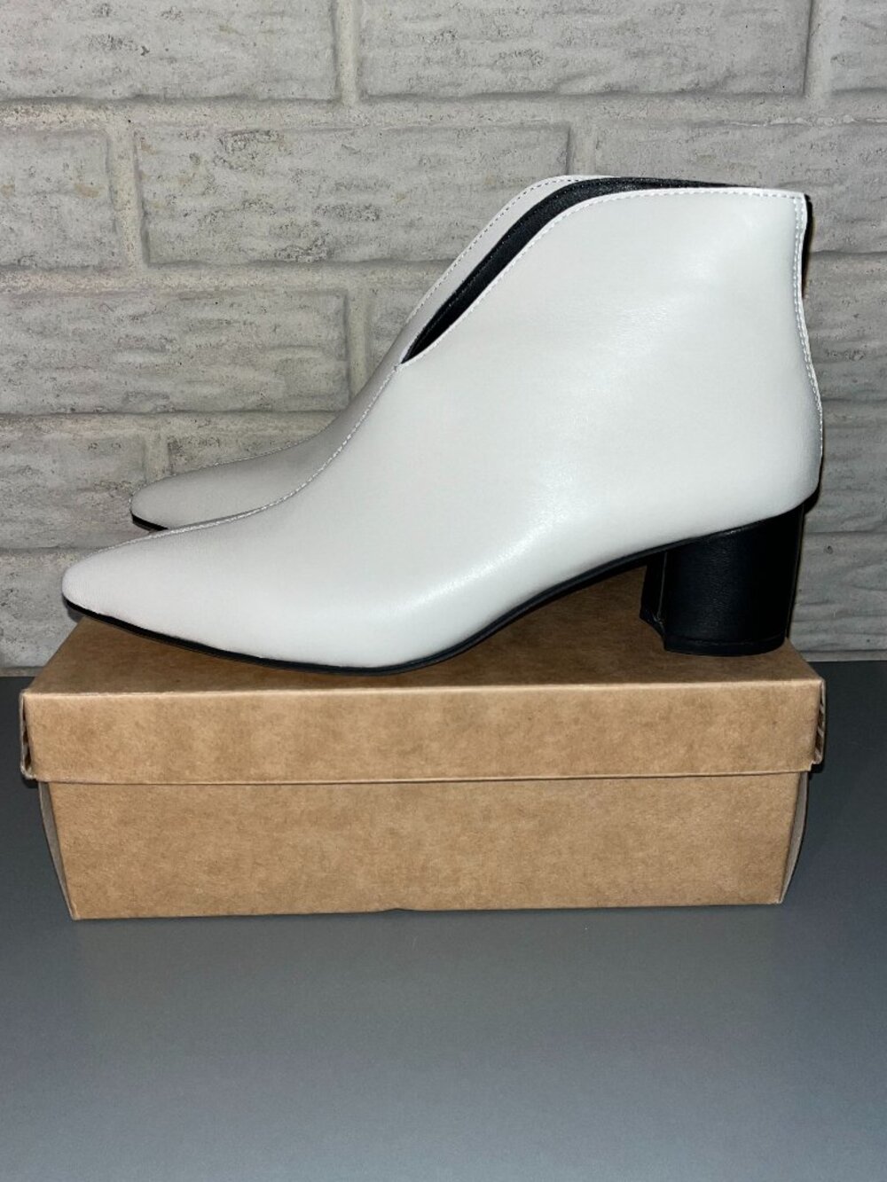 All Black Sleek Lady Leather Bootie Size 10.5 White Ivory Bone Black Heel NIB